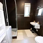 The View With Pool - Apartamento Crikvenica