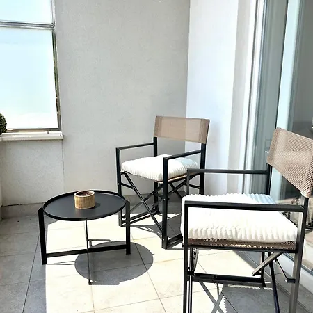 The View With Pool - Apartament Crikvenica